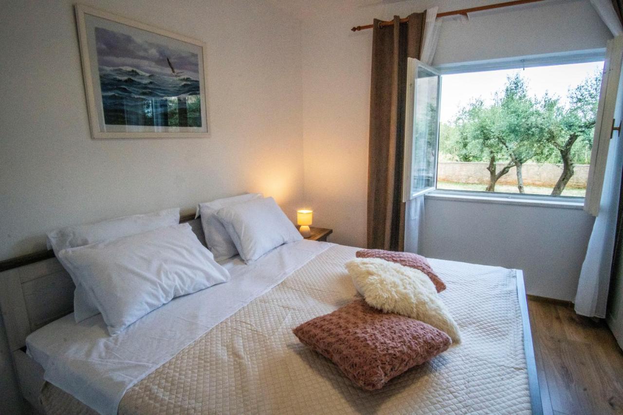 House Nada Apartman Muntić Esterno foto